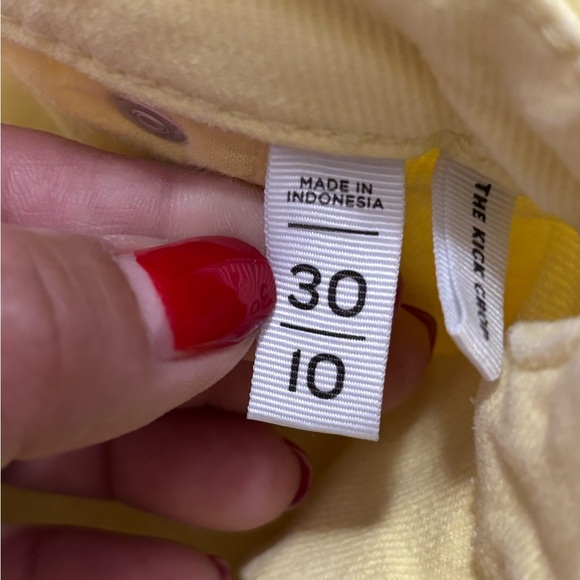 Loft Women's Citrus Yellow High Rise Kick Crop frayed hem Jeans in Size 10 - Picture 7 of 8